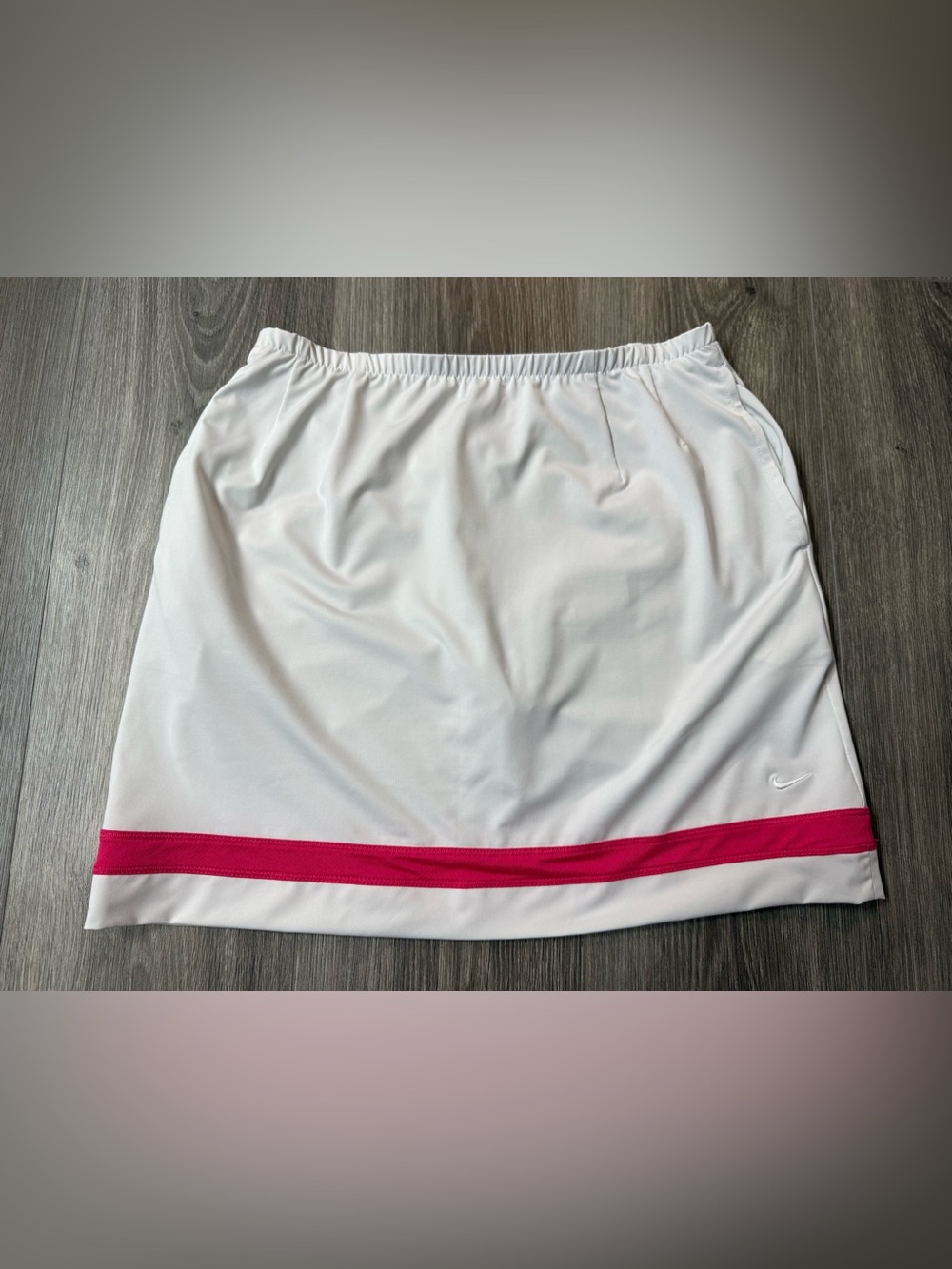 Nike Golf Fit Dry Skort | White & Pink | Size S